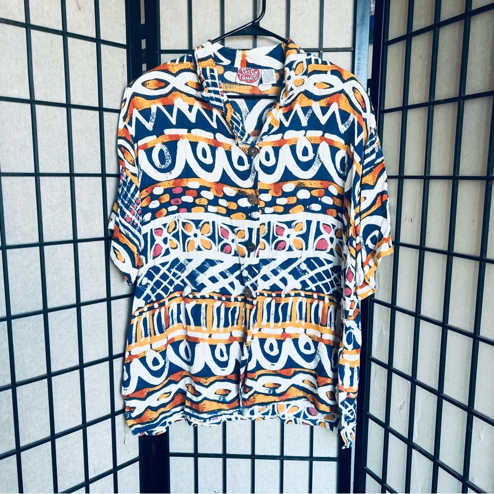 Rosey Tomato multi color short sleeve button down L